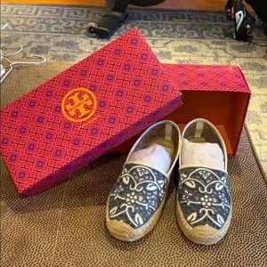 Tory Burch Lucia Lace Espadrille size 7